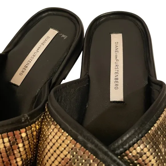 DVF Diane Von Furstenberg Gold Metallic Slides Size 7 Comfy