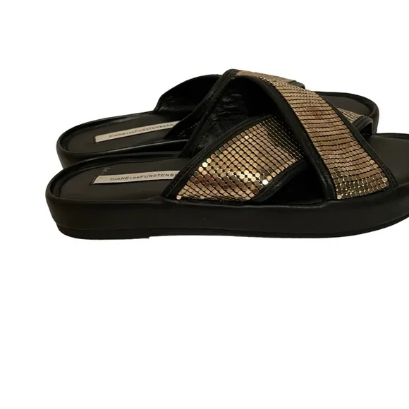 DVF Diane Von Furstenberg Gold Metallic Slides Size 7 Comfy