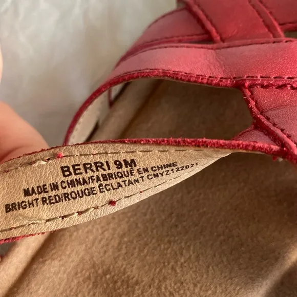 Earth Origins Leather Fisherman Berri Sandals Size9