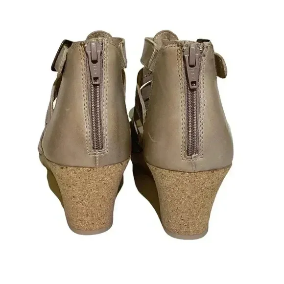 Earth Wedge Sandals Womens 10 41.5 Beige Woodland Sunny Strappy Leather NEW
