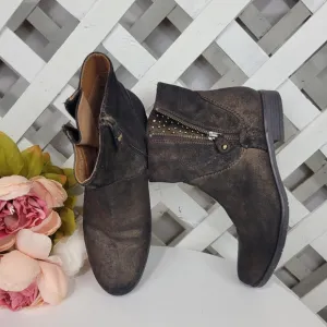 Earthies Brown Sintra Rock Leather Dual Side Zip Studded Ankle Boots Size 7