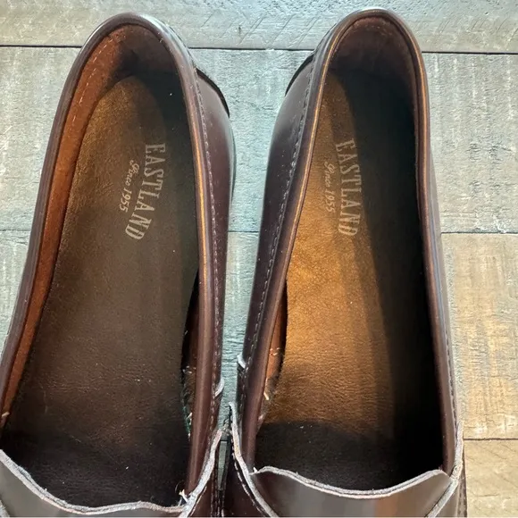 Eastland Women's Classic Penny Loafer Dark Walnut Leather Slip On Size 9M #3924