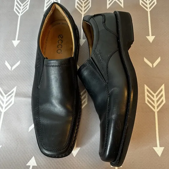 ECCO Seattle Slip On Loafers Black Leather EU 45 US 11 Comfort Arch Support EUC