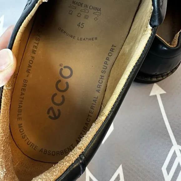 ECCO Seattle Slip On Loafers Black Leather EU 45 US 11 Comfort Arch Support EUC