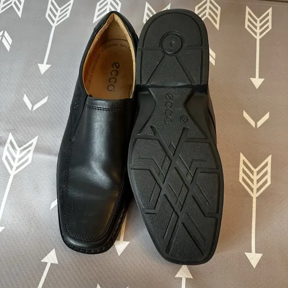 ECCO Seattle Slip On Loafers Black Leather EU 45 US 11 Comfort Arch Support EUC