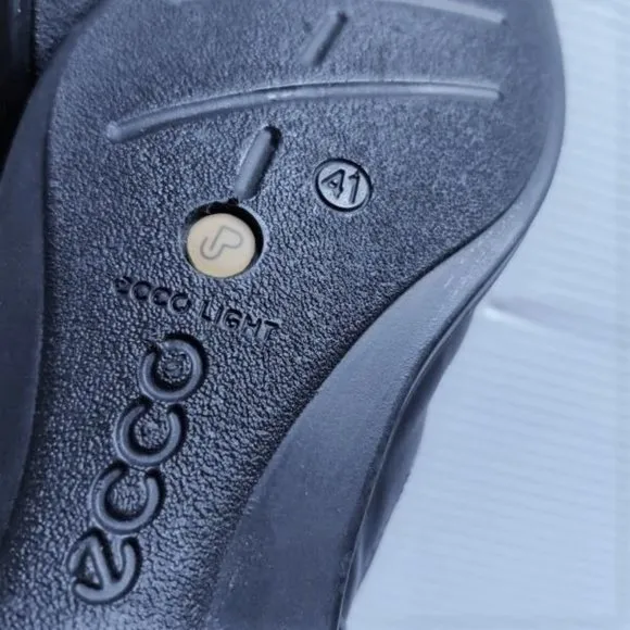 Ecco Women's Chelsea Boots