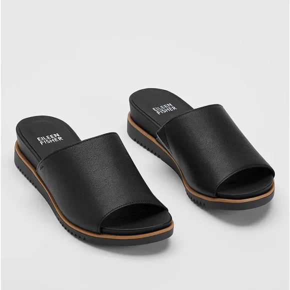 EILEEN FISHER 10 Koha Tumbled Leather Wedge Sandals in Black • Slides