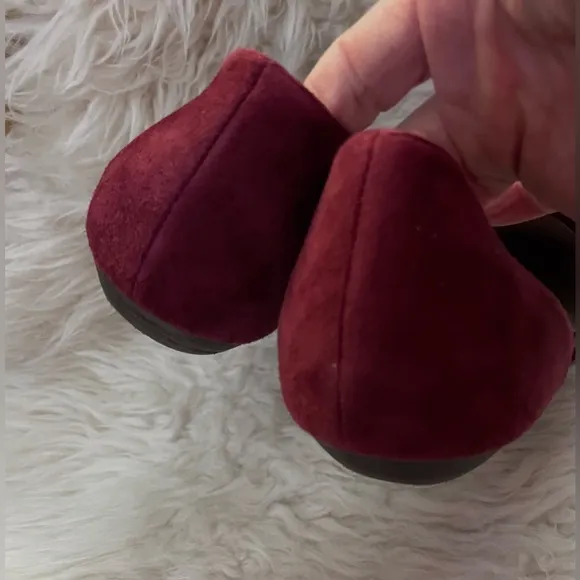 Eileen Fisher d’Orsay Flats Burgundy Suede 10