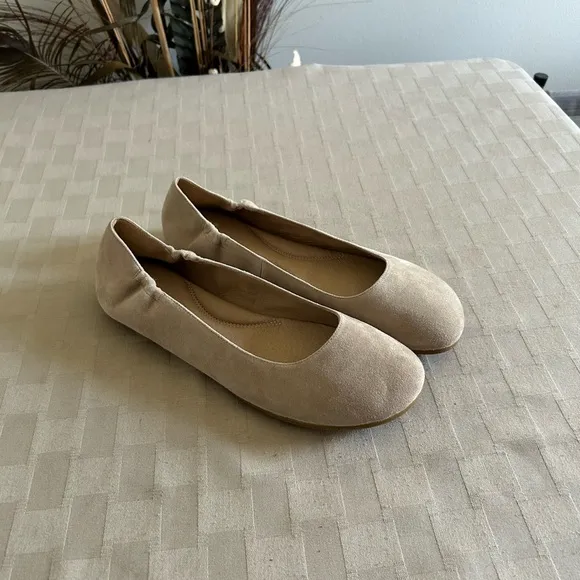 Eileen Fisher Fosse Suede Ballet Flats