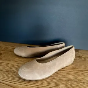 Eileen Fisher Tan Suede Una Hidden Wedge Ballet Flats Womens 8