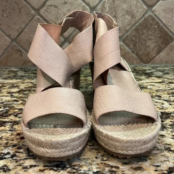 Eileen Fisher Willow Leather Cream Platform Wedge Espadrille Sandals Size 9.5