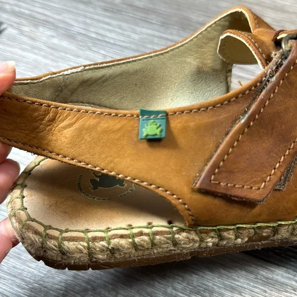 El NaturaLista brown leather sandals size 42 (d198)