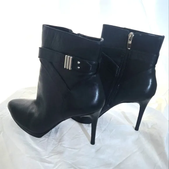Enzo Angiolini Leather Booties NWOB ❤️