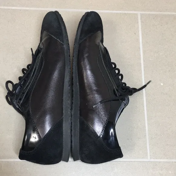 Escada 39 Leather Suede black lace up flats