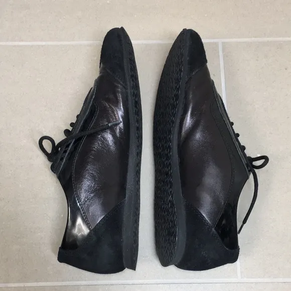 Escada 39 Leather Suede black lace up flats