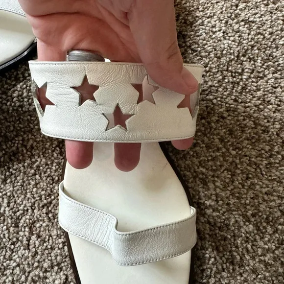 ESCADA White Leather Star Cutout Strappy Slip on Sandals Made in Italy Size 9