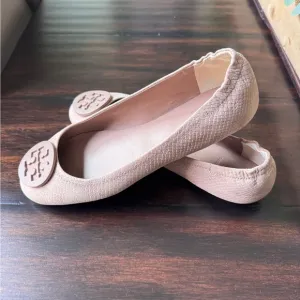 EUC 🎉 Tory Burch Grey/Tan Minnie Ballet Flats (8)