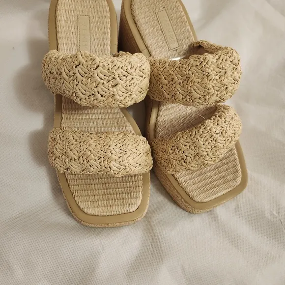 Farm Rio Women's Crochet Puffy Platform Sandals in Natural Size 10