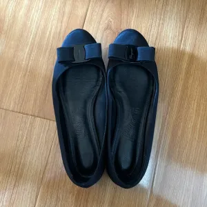 Ferragamo Black Varina Ballerina Flats