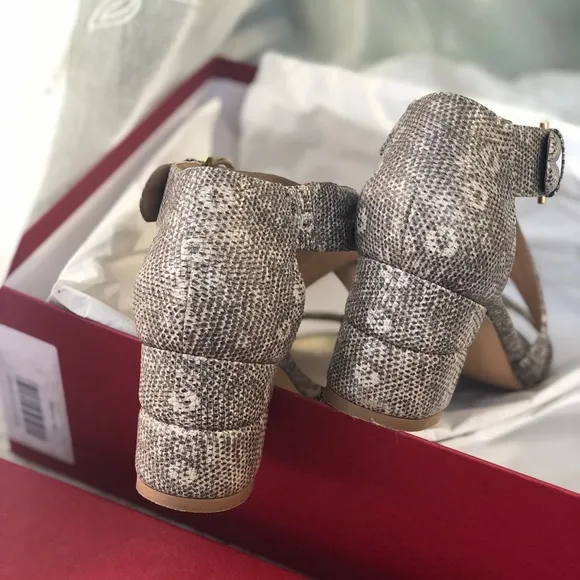 Ferragamo Grey Snake Leather Sandals US 7 with Box
