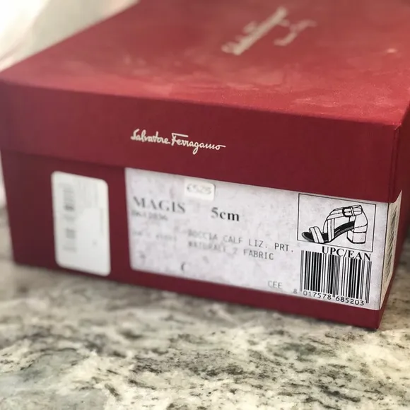 Ferragamo Grey Snake Leather Sandals US 7 with Box