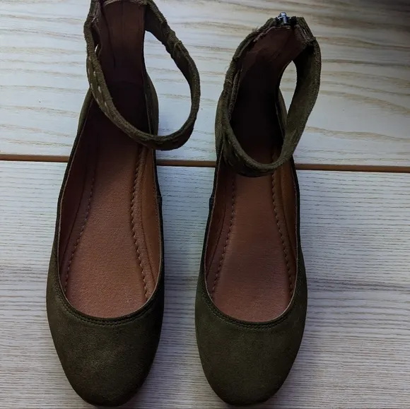 FINAL SALE 🆕🌿FRYE SUEDE BALLET FLATS🌿