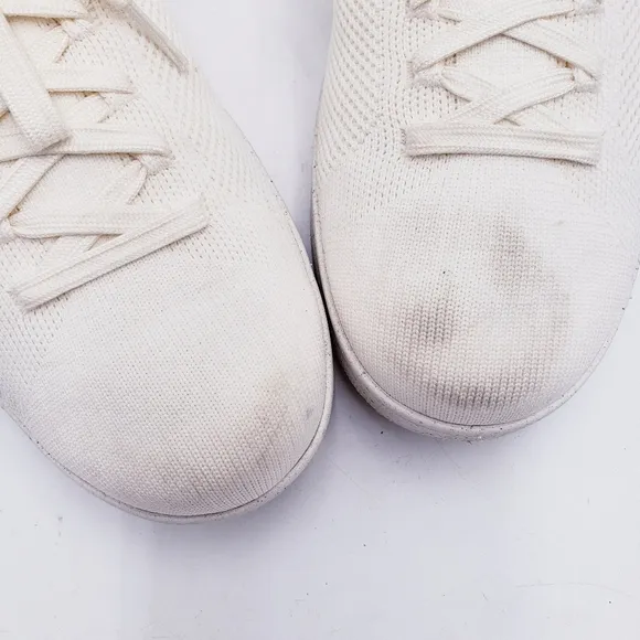 Fitflop Rally Sneaker in White Low Top Comfort Lace Up Women's Size 8.5