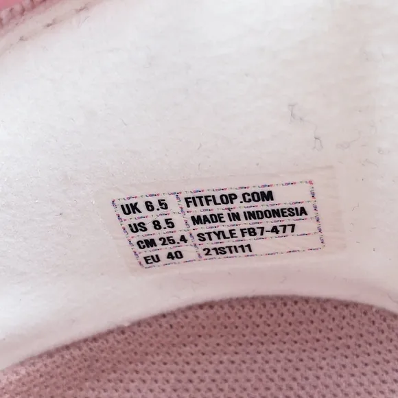 Fitflop Rally Sneaker in White Low Top Comfort Lace Up Women's Size 8.5
