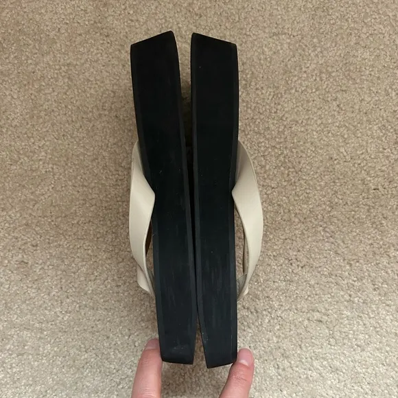 Flattered Brooke Leather Crème Sandals Size 38