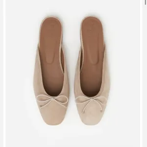 Flattered Malva Suede Sand Flats