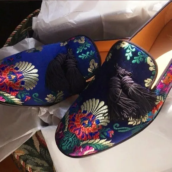 Floral Embroidered Women's Loafers
