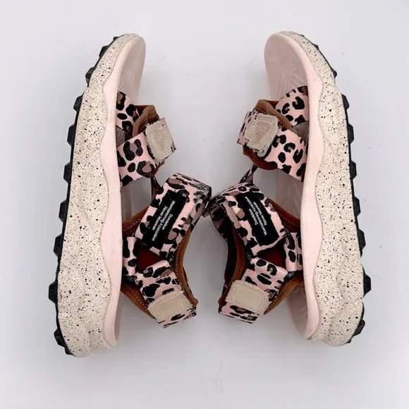 Flower Mountain women’s Nazca pink brown Leopard Print chunky open toe Sandals 7