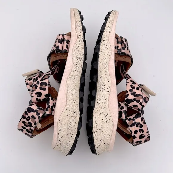 Flower Mountain women’s Nazca pink brown Leopard Print chunky open toe Sandals 7