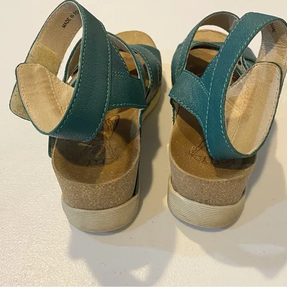 FLY London Wege Leather Sandal