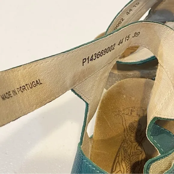 FLY London Wege Leather Sandal