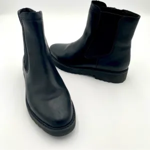 Franco Sarto Carian Leather Essential Chelsea Boots Ankle Booties Black Size 6