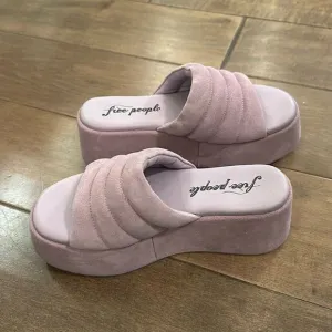FREE PEOPLE Almost Paradise Platform Sandals / Orchid / US 6