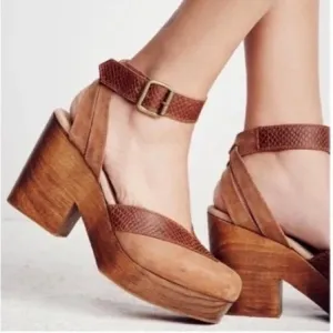 Free People &quot;Walk This Way&quot; Clogs Sandals Size 37 / US 6.5