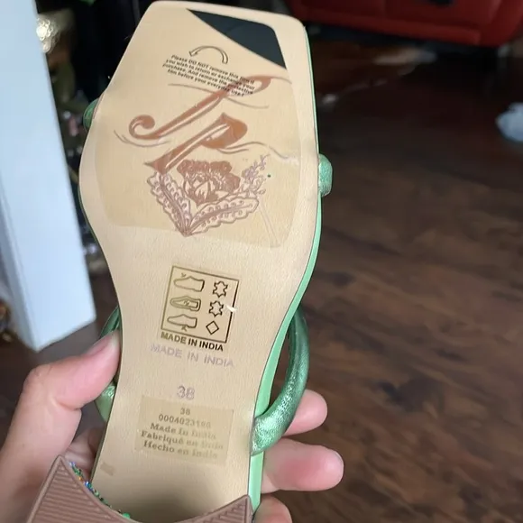 Free people chunky heels sandals, size 38; new