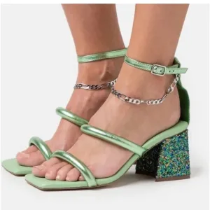 Free people chunky heels sandals, size 38; new