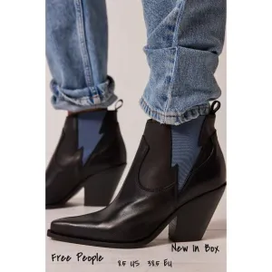 Free People Flash Chelsea Western Boots Black Size 8 US | New in Box