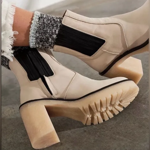 FREE PEOPLE - JAMES CHELSEABOOTS size 6