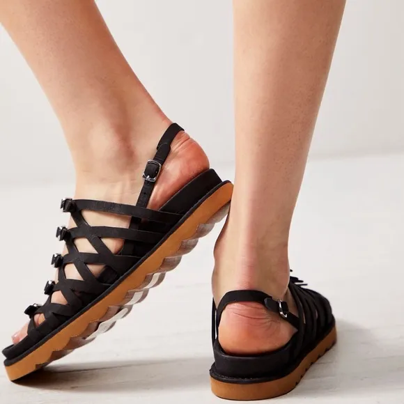Free People Las Palmas Buckle Sandals in Black size 8 New in Box