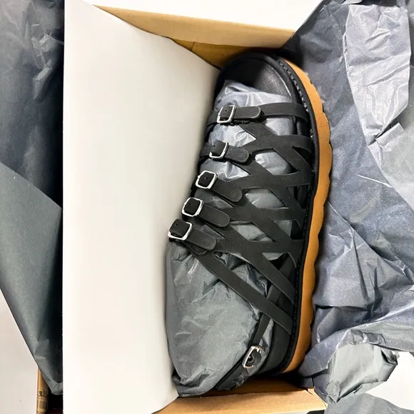 Free People Las Palmas Buckle Sandals in Black size 8 New in Box