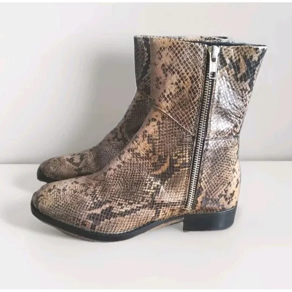 Free People Luna Ankle Boot Women 6 Leather Natural Snake Skin Side Zip New