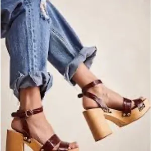 Free People Mallory Clog Sandals Women’s Size 10 - New in Box