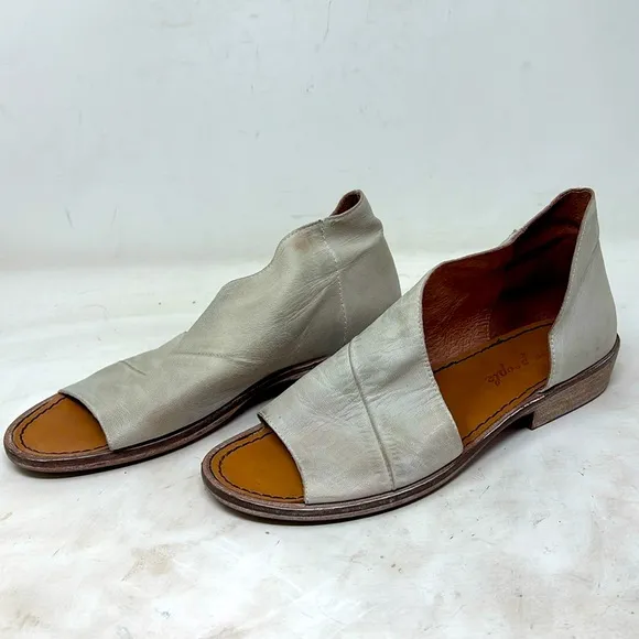Free People Mont Blanc Leather Cut Away Sandals light grey D’orsay size 37