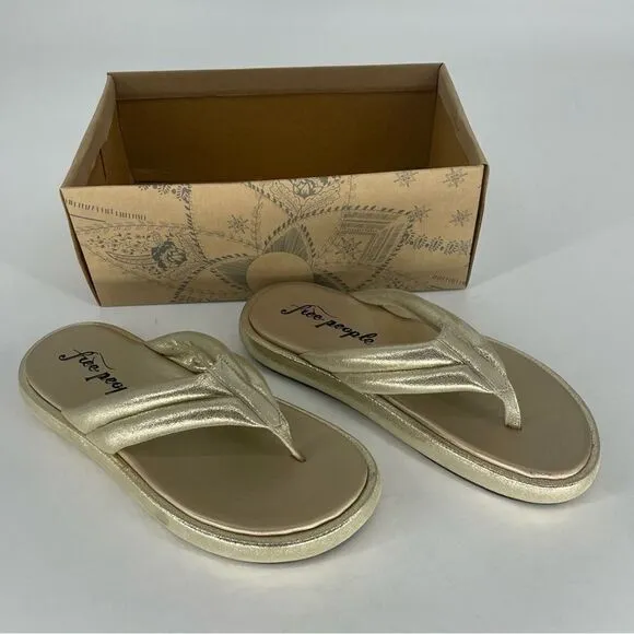 FREE PEOPLE NWT WONDERLAND THONG SANDALS GOLD CHUNKY SILHOUETTE