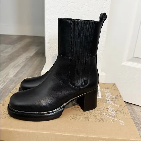 Free People Onyx Chelsea Boots