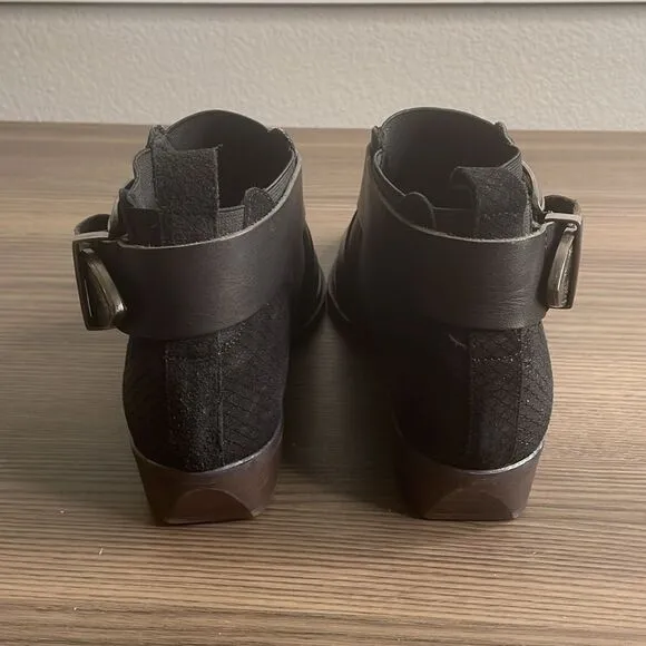 Free People Western Maverick Chelsea Boots size 6